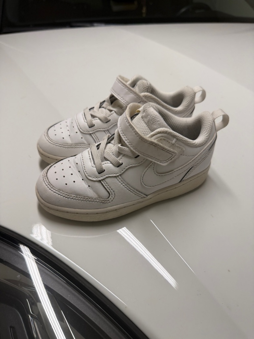 Nike shoes court classic kids size 10